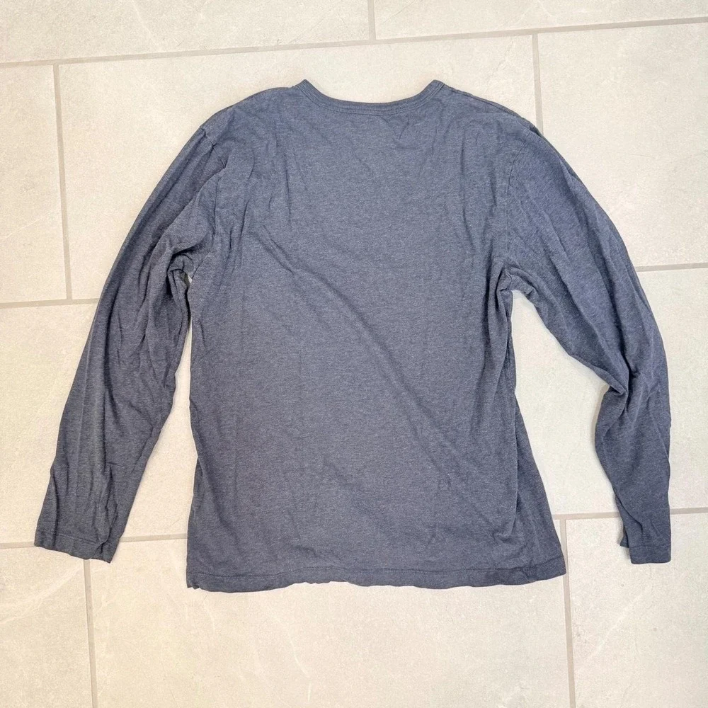 Banana Republic shirt sleeve